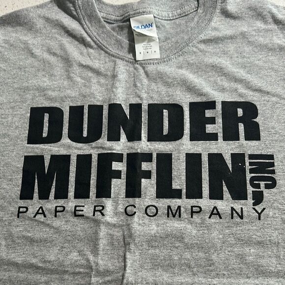 Gildan Heather Gray Dunder Mifflin Tee - Picture 1 of 2